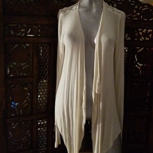 A&F cardigan ivory